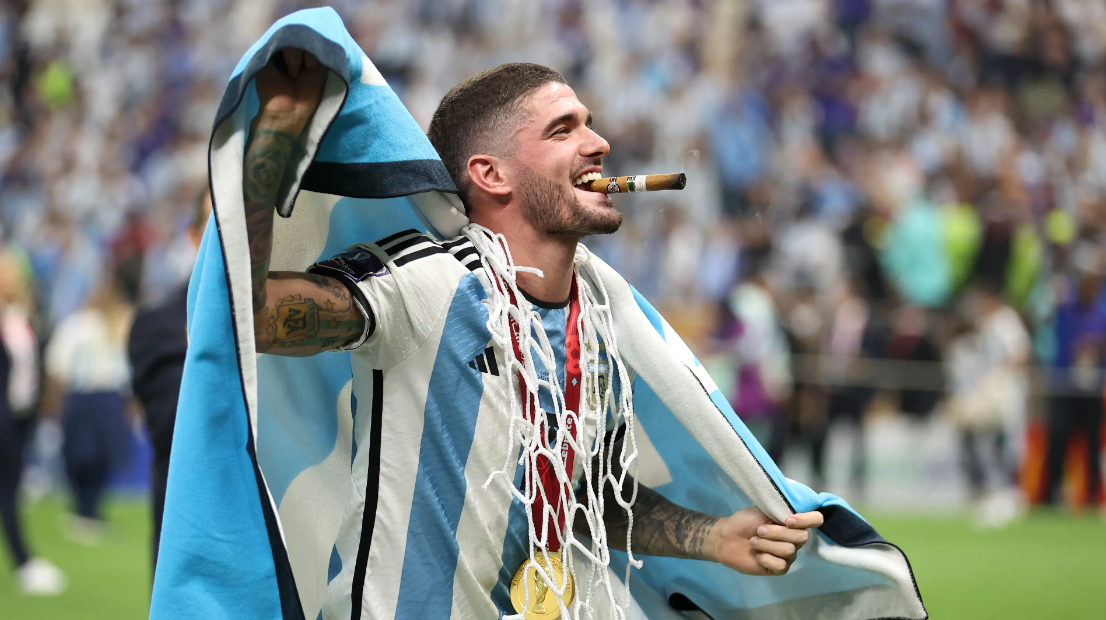 De Paul sobre a final da Copa Quando vimos Messi chorando, dissemos 'Isto é para ele'