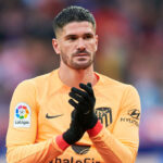 Fãs do Real Madrid miram De Paul nas redes sociais, confundindo-o com Rodri